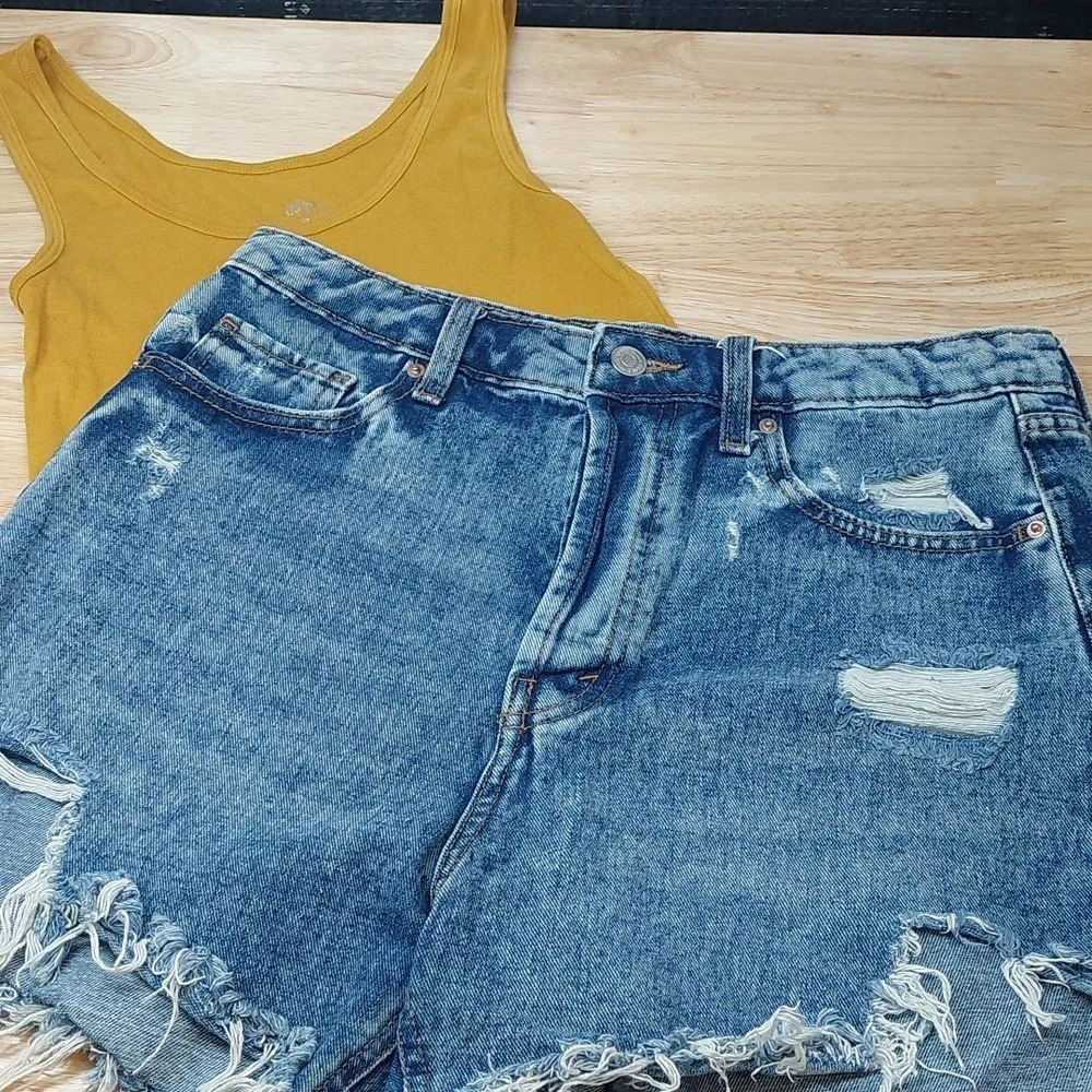 Wild Fable highest rise denim shorts Raw hem size 10 Nwot